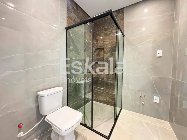 Imagem 9: Sobrado Alto Padrão Com 01 Suíte + 02 Quartos