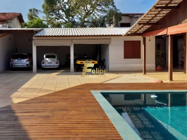 Imagem 8: BELÍSSIMA CASA LINEAR COM 04 QUARTOS, SENDO 01 SUÍTE, COM PISCINA E CHURRASQUEIRA, À