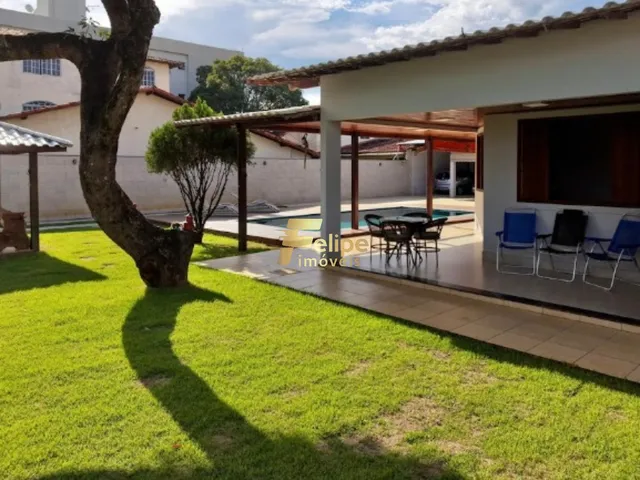 Imagem 4: BELÍSSIMA CASA LINEAR COM 04 QUARTOS, SENDO 01 SUÍTE, COM PISCINA E CHURRASQUEIRA, À