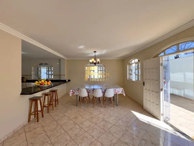 Imagem 13: NÃO PERCA TEMPO E VENHA CONHECER ESTA LINDA CASA COM 04 QUARTOS, SENDO 01 SUÍTE, COM