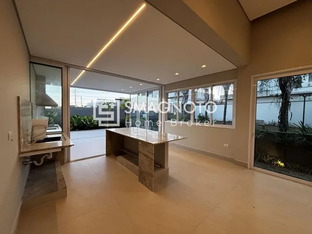 Imagem 3: Casa Térrea de Alto Padrão à Venda no Damha I em Piracicaba com 3 Suítes e piscina