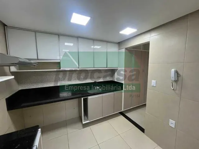 Imagem 5: Vende-se Casa duplex moderna semibilada em Flores