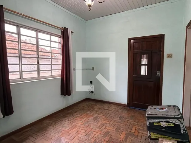 Imagem: A casa possui 7 Dormitórios, 5 Banheiros, 3 Vagas na