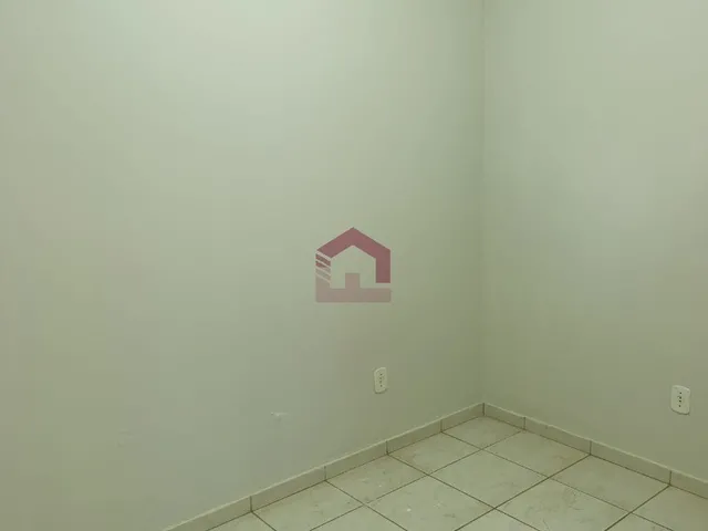 Imagem 10: QNL12 - 296M² - 5 QUARTOS - SOBRADO FUNDOS - ESCRITURADA - TAGUATINGA NORTE