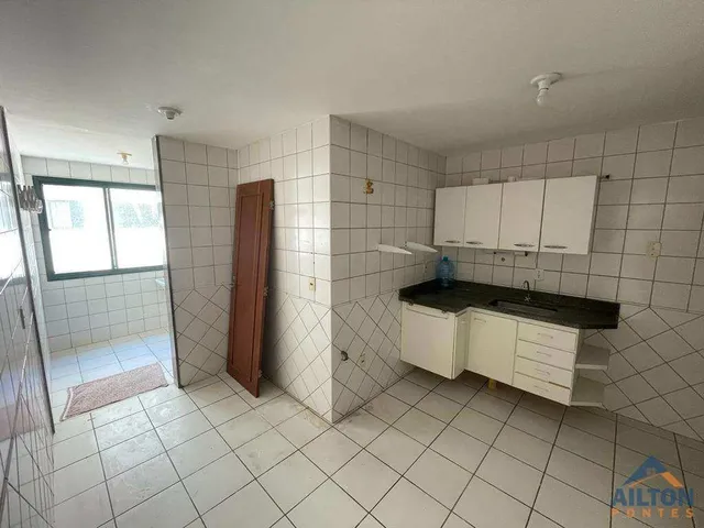 Imagem 11: Apartamento com 2 Quartos + Dependência Disponível p/ Locação Anual na Praia do Morro