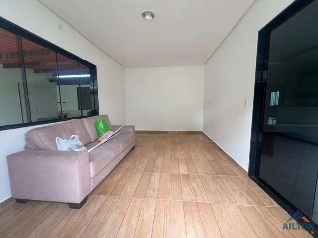 Imagem 5: Casa Duplex com 3 Quartos Disponível p/ Locação Anual no Bairro Itapebussu
