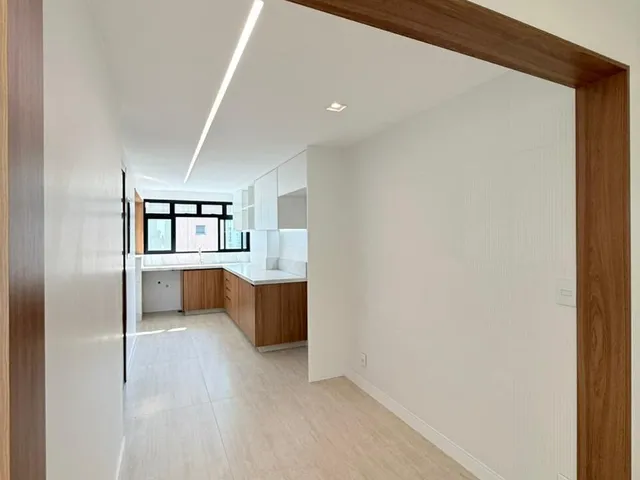 Imagem 16: Apartamento na Praia do Canto, 109m², 3 quartos, 1 suíte, 2 vagas de garagem