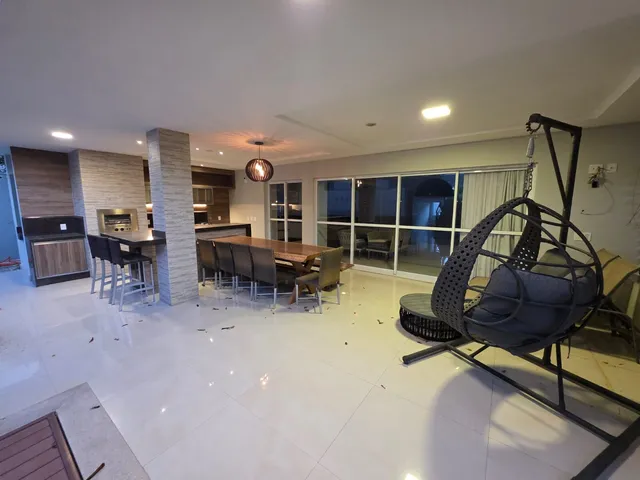 Imagem 5: Casa Duplex, 400m², 4 suítes, 3 vagas, lazer privativo
