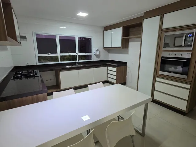 Imagem 13: Casa Duplex, 400m², 4 suítes, 3 vagas, lazer privativo