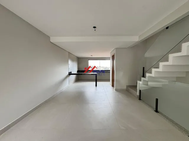 Imagem 11: Casa geminada com três quartos, suíte e duas vagas de garagem à venda no bairro Santa