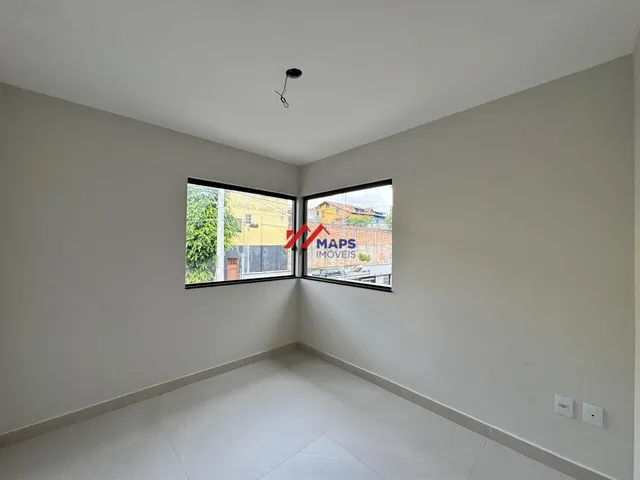 Imagem 12: Casa geminada com três quartos, suíte e duas vagas de garagem à venda no bairro Santa