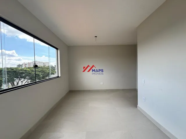 Imagem 5: Casa geminada com três quartos, suíte e duas vagas de garagem à venda no bairro Santa