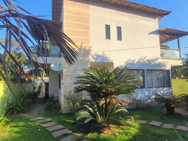 Imagem 1: Casa à Venda no Jardim Saquarema com Piscina e Sauna