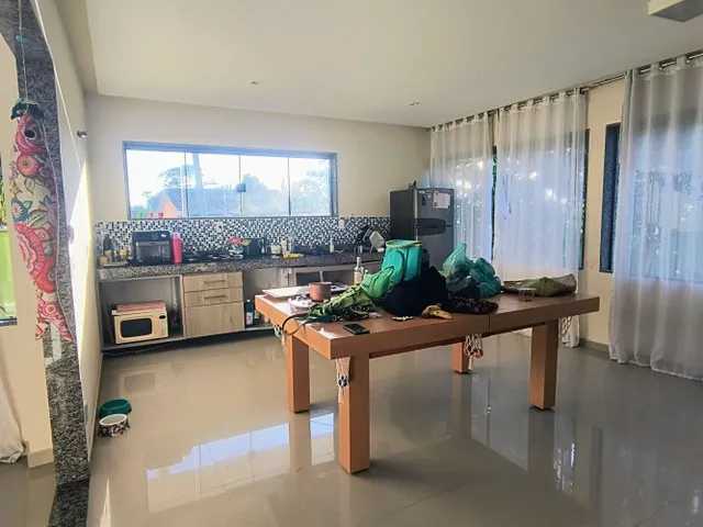 Imagem 4: Casa à Venda no Jardim Saquarema com Piscina e Sauna