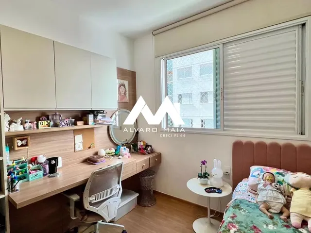 Imagem 12: Apartamento de 4 Quartos e 3 banheiros, box de despejo, 134 m², à Venda por R$ 2.500.000