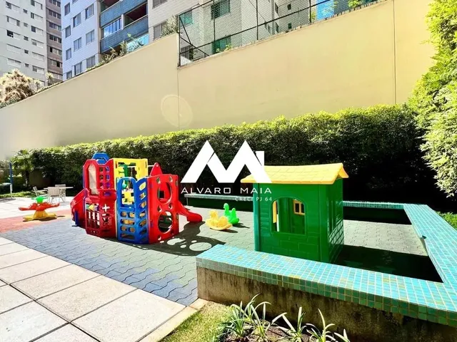 Imagem 5: Apartamento de 4 Quartos e 3 banheiros, box de despejo, 134 m², à Venda por R$ 2.500.000
