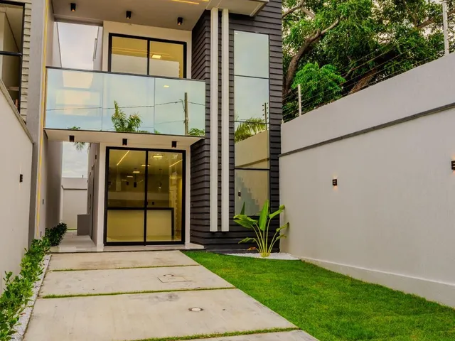 Imagem: Vendo linda casa duplex, com 4 suítes no