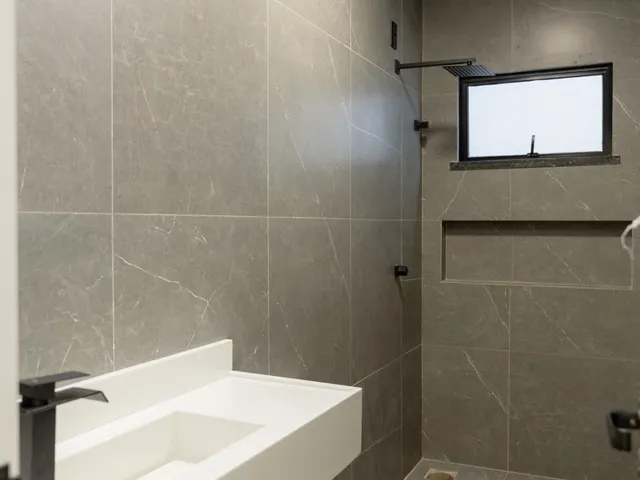 Imagem 12: Vendo linda casa duplex, com 4 suítes no Eusébio