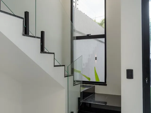 Imagem 7: Vendo linda casa duplex, com 4 suítes no Eusébio
