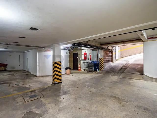 Imagem 2: APARTAMENTO ESPAÇOSO E SOFISTICADO NO BIGORRILHO, 3 QUARTOS, 3 VAGAS, AO LADO DA PRAÇA