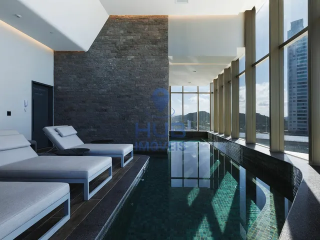 Imagem 2: Apartamento com 4 dormitórios à venda sendo 4 suítes, 265.0 m² por - R$ 9.000.000,00