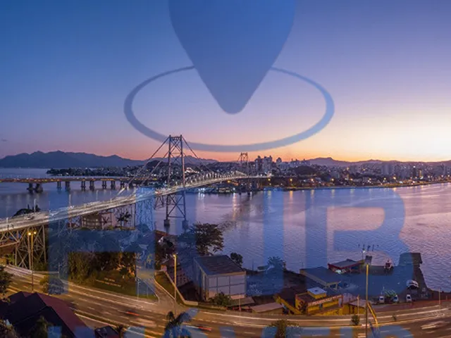 Imagem 2: Apartamento À Venda, Alto Padrão, Ao Lado da Ponte Hercílio Luz, Centro, Florianópolis/Sc