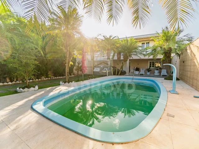 Imagem 6: Casa com 6 dormitórios
