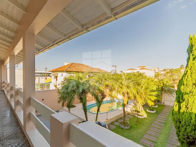 Imagem 5: Casa com 6 dormitórios