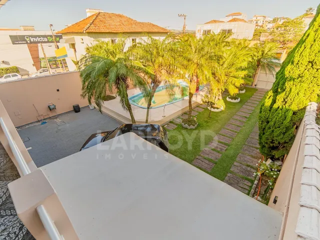 Imagem 4: Casa com 6 dormitórios
