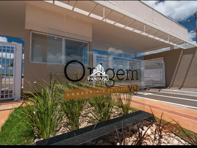 Imagem: O apartamento possui 3 Dormitórios, 1 Suíte, 1 Banheiro,