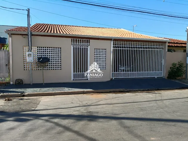 Imagem: CASA À VENDA NO CPA IV 2/4 SENDO UMA SUITE