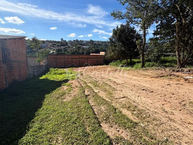 Imagem 2: Terreno para à venda, no Bairro Ronda, em PONTA GROSSA - PR