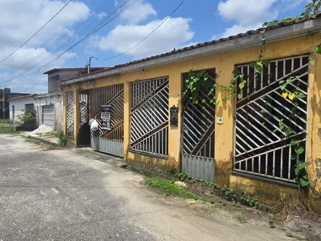 Imagem: Casa ampla para reformar no Condomínio