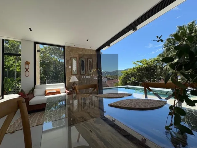 Imagem 2: Casa em Condomínio de Luxo em Ubatuba-Sp, Pedra Verde: 5 Quartos, 5 Suítes, 3 Salas, 6 Banheiros, 4 Vagas, 500M²