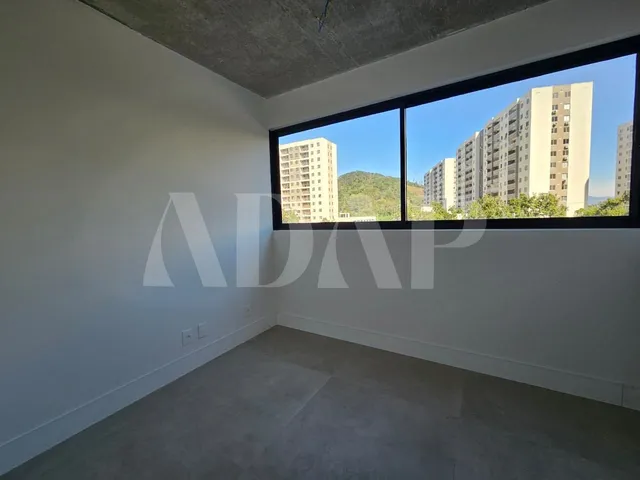 Imagem 7: Vendo Apartamento de 2 Quartos com Suíte - Barra Olímpica