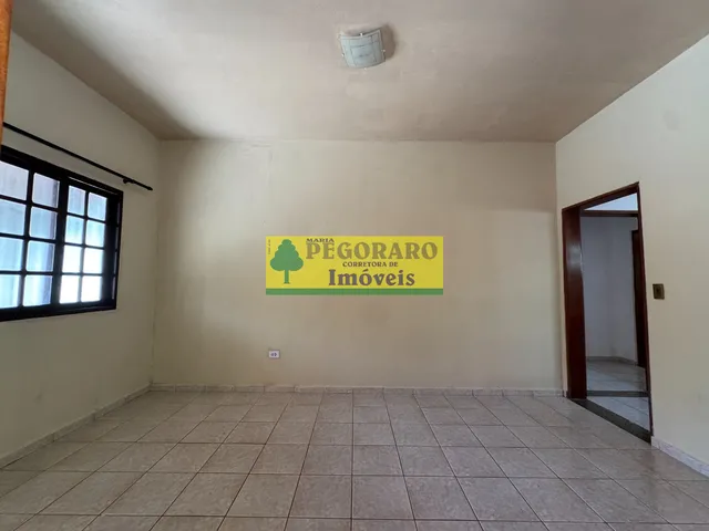 Imagem 3: Casa para locação em Caraguatatuba-SP: 2 quartos, 2 banheiros, 4 vagas de garagem