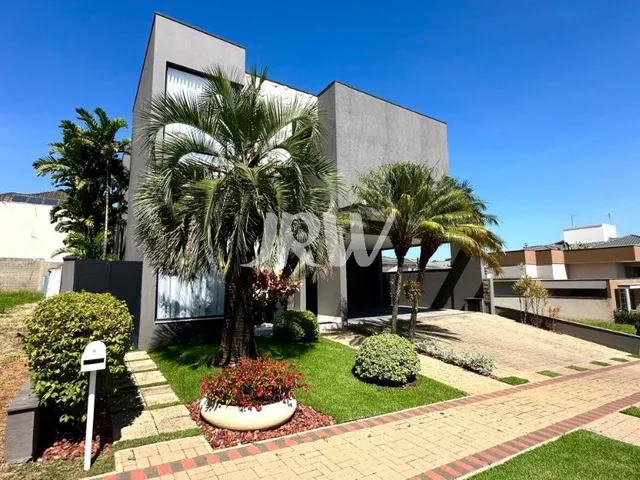 Imagem: A casa em condomínio possui 3 Dormitórios, 3 Suítes, 5