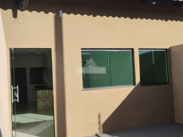 Imagem: Casa - 2 quartos com acabamento em blindex