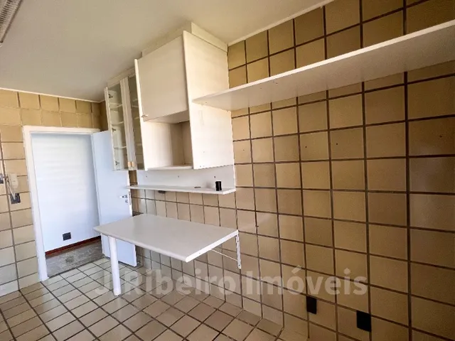 Imagem 3: SQS 204 - VENDA APTO. DE CANTO - 5° ANDAR - 03 QUARTOS SENDO 01 SUÍTE COM CLOSET - DCE