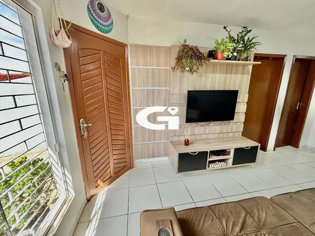Imagem 2: Casa térrea em condomínio com 2 quartos no Santa Cândida e vaga de garagem - Curitiba