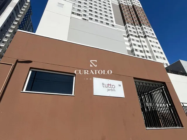 Imagem: O apartamento possui 2 Dormitórios, 2 Banheiros, 35m² de