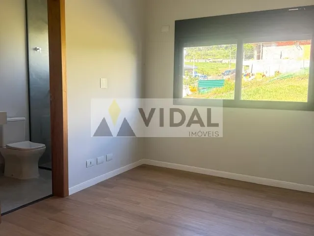 Imagem 3: Sobrado á venda condomínio bouganville, 3 suites, piscina c/ cascata, R$ 1.650.000,00