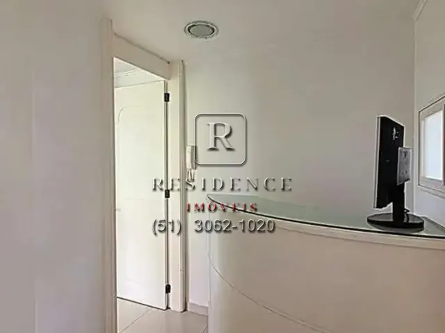Imagem 10: Sala Comercial de Alto Padrão para Locação em Porto Alegre - 3 Salas, 1 Banheiro