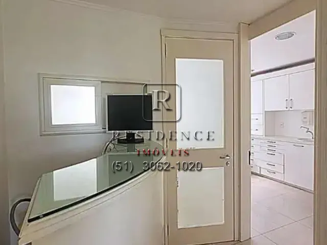 Imagem 13: Sala Comercial de Alto Padrão para Locação em Porto Alegre - 3 Salas, 1 Banheiro