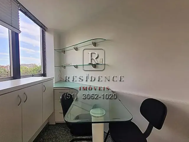 Imagem 7: Sala Comercial de Alto Padrão para Locação em Porto Alegre - 3 Salas, 1 Banheiro