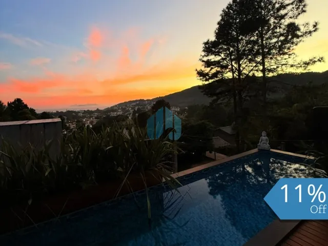 Imagem: Linda Casa de Alto Padrão com Vista Panorâmica