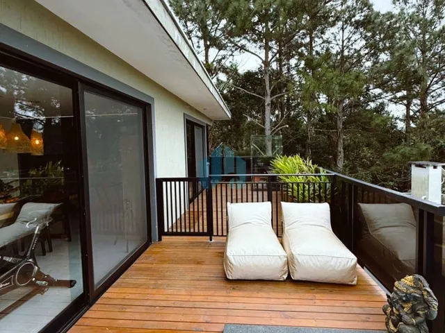Imagem 4: Linda Casa de Alto Padrão com Vista Panorâmica, Entre o Loteamento Panorâmico e a