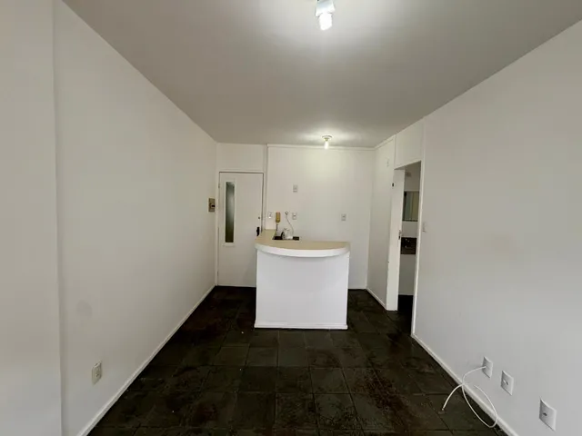 Imagem 14: Apartamento à Venda na Graça, Salvador-BA: 1 quarto, 1 suíte, 1 sala, 1 banheiro, 1