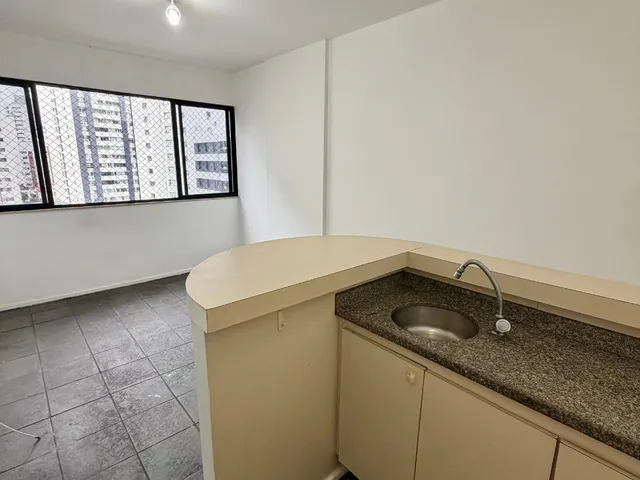 Imagem 12: Apartamento à Venda na Graça, Salvador-BA: 1 quarto, 1 suíte, 1 sala, 1 banheiro, 1