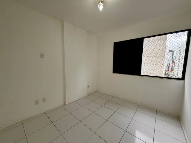 Imagem 4: Apartamento à Venda na Graça, Salvador-BA: 1 quarto, 1 suíte, 1 sala, 1 banheiro, 1